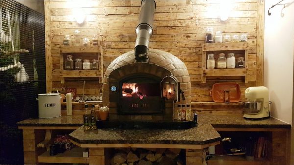 foto pizza brick oven rustic