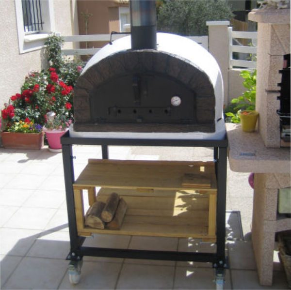 image of wood fired pizza oven