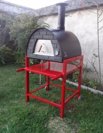 image of oven-black-maximus-welt-red-stand